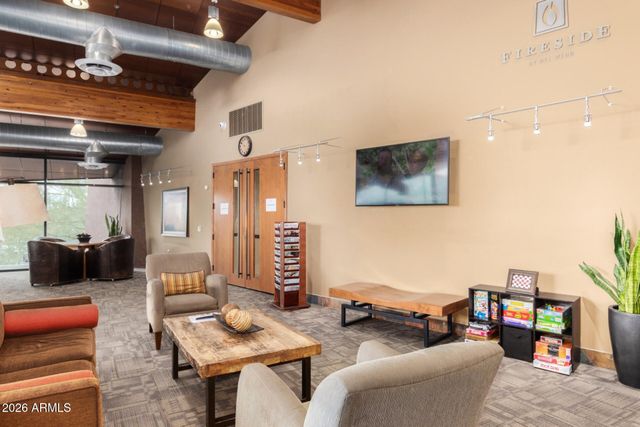 1828 W BLACK HILL Road, Phoenix, AZ 85085