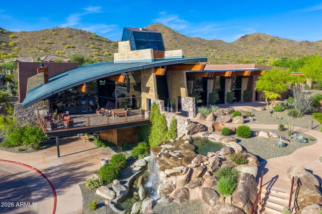 1828 W BLACK HILL Road, Phoenix, AZ 85085