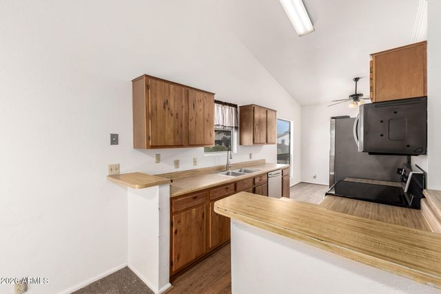 6321 W BERYL Avenue, Glendale, AZ 85302