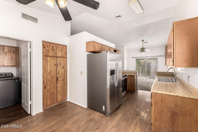 6321 W BERYL Avenue, Glendale, AZ 85302