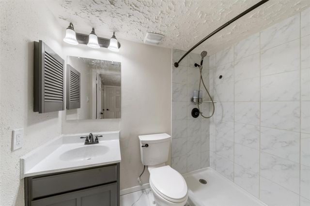 9230 Baronsmede Drive, Houston, TX 77083