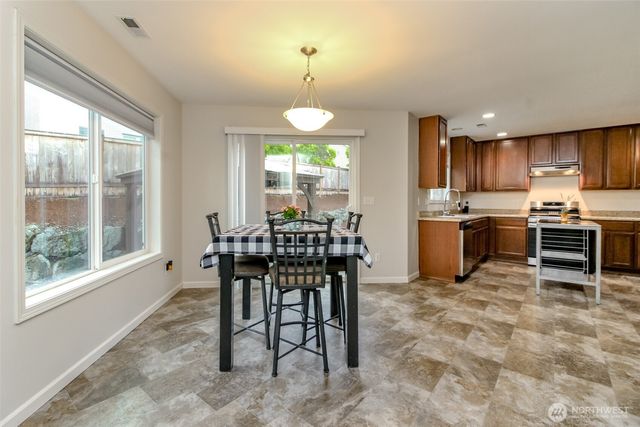 9907 195th Avenue E, Bonney Lake, WA 98391