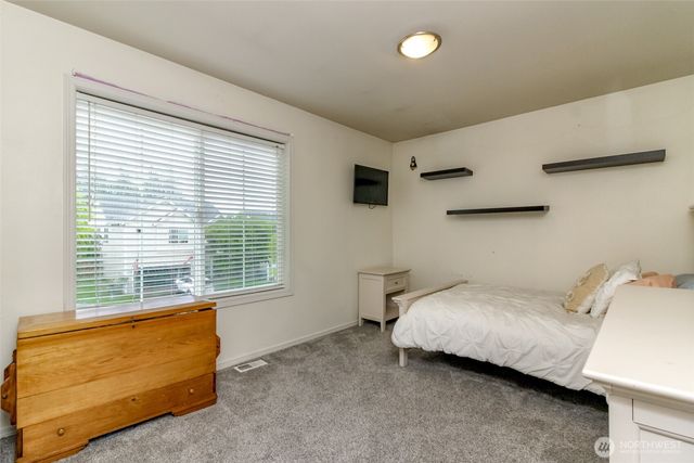 9907 195th Avenue E, Bonney Lake, WA 98391