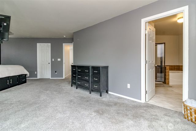 9907 195th Avenue E, Bonney Lake, WA 98391