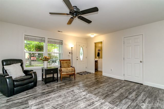 9907 195th Avenue E, Bonney Lake, WA 98391