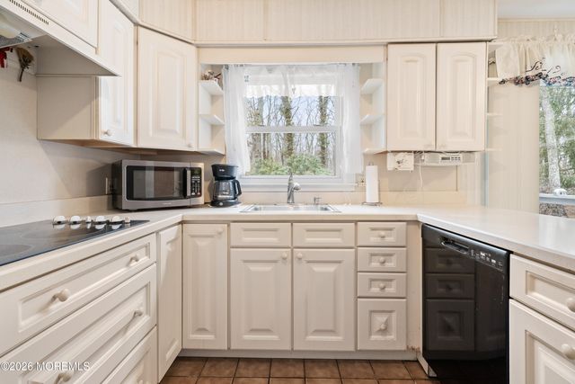 510 Oak Hill Court, Lanoka Harbor, NJ 08734