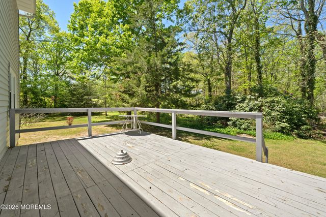 510 Oak Hill Court, Lanoka Harbor, NJ 08734