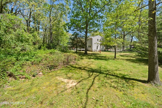 510 Oak Hill Court, Lanoka Harbor, NJ 08734
