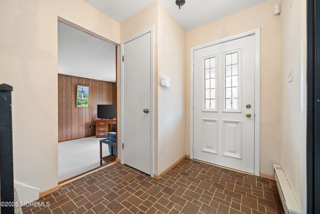 510 Oak Hill Court, Lanoka Harbor, NJ 08734