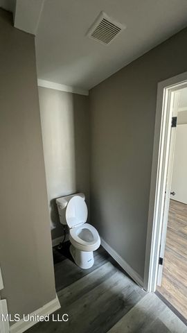 2261 Paden Street, Jackson, MS 39204