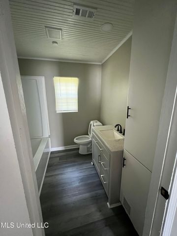 2261 Paden Street, Jackson, MS 39204