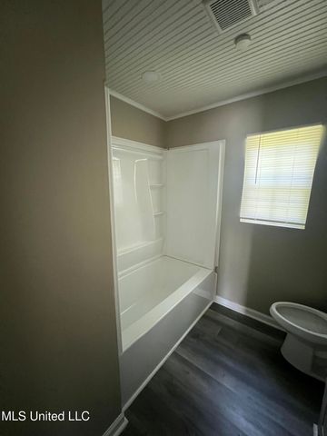 2261 Paden Street, Jackson, MS 39204