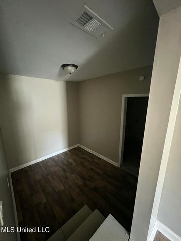 2261 Paden Street, Jackson, MS 39204