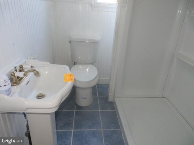 3604 NEWPORTVILLE RD, Bristol, PA 19007