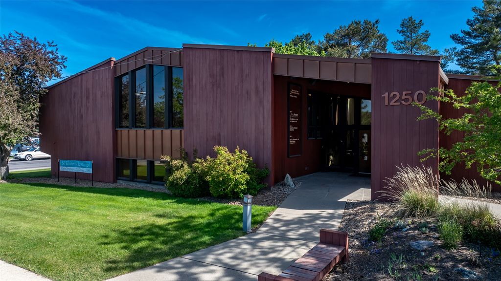 1250 Burns Way 1, Kalispell, MT 59901 photo 2