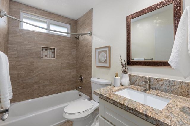 1842 Bel Air Terrace, Encinitas, CA 92024
