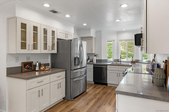 1842 Bel Air Terrace, Encinitas, CA 92024