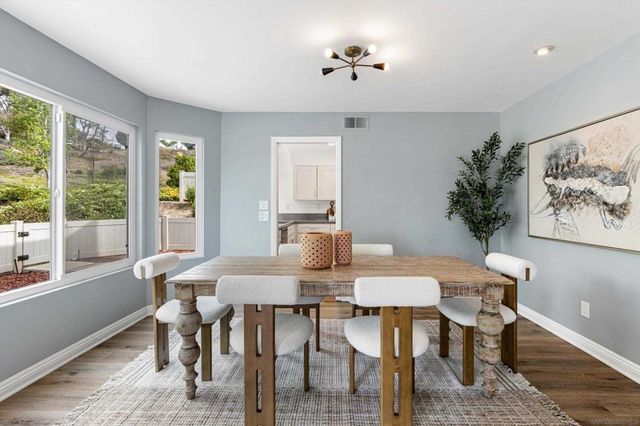 1842 Bel Air Terrace, Encinitas, CA 92024