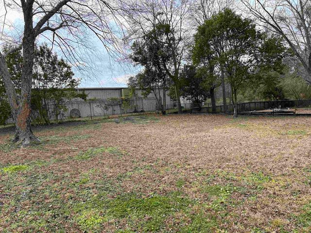 206 W Pine St., Johnsonville, SC 29555