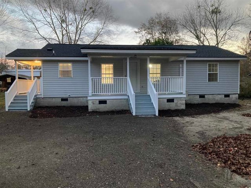 206 W Pine St., Johnsonville, SC 29555