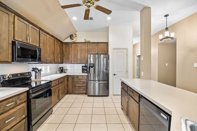 8413 Island Court, Fort Worth, TX 76137