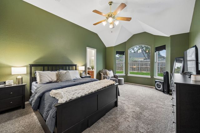 8413 Island Court, Fort Worth, TX 76137