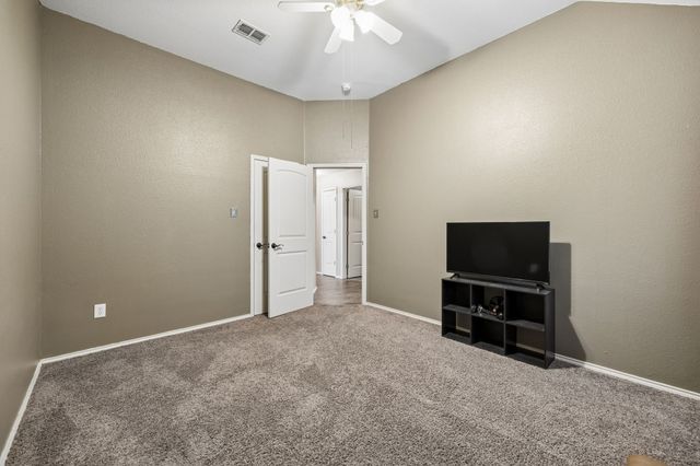 8413 Island Court, Fort Worth, TX 76137