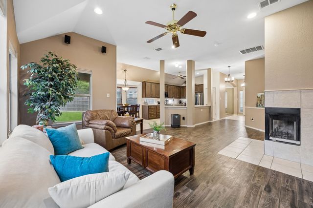 8413 Island Court, Fort Worth, TX 76137