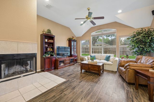 8413 Island Court, Fort Worth, TX 76137