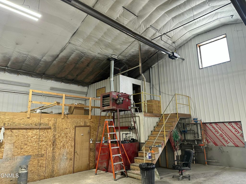 410 1st Street S, New Salem, ND 58563 photo 27