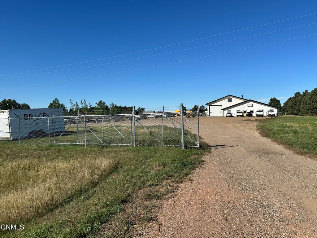 410 1st Street S, New Salem, ND 58563 photo 29