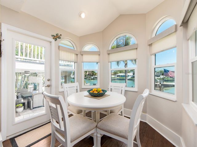 707 SNUG ISLAND, Clearwater Beach, FL 33767