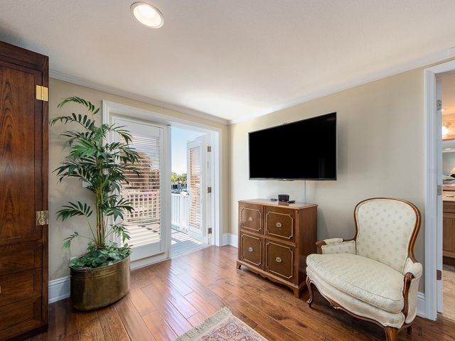 707 SNUG ISLAND, Clearwater Beach, FL 33767