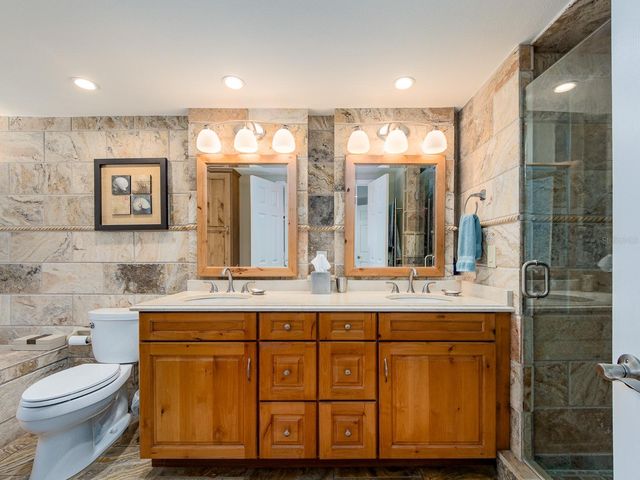 707 SNUG ISLAND, Clearwater Beach, FL 33767