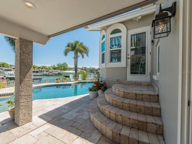 707 SNUG ISLAND, Clearwater Beach, FL 33767