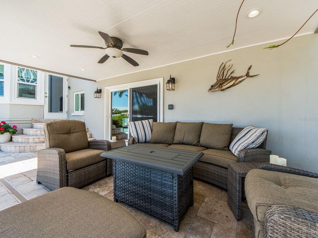 707 SNUG ISLAND, Clearwater Beach, FL 33767