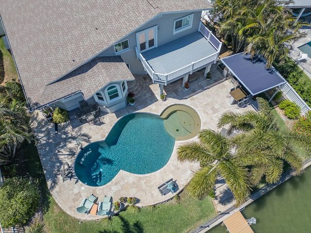 707 SNUG ISLAND, Clearwater Beach, FL 33767