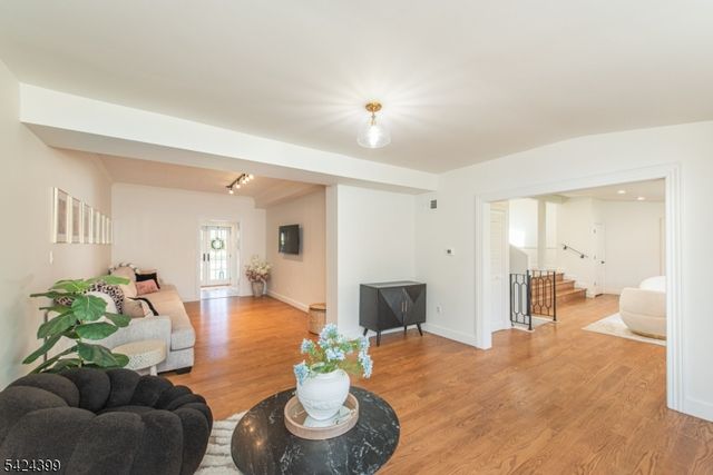 80 Park Rd, Parsippany-troy Hills Twp., NJ 07054