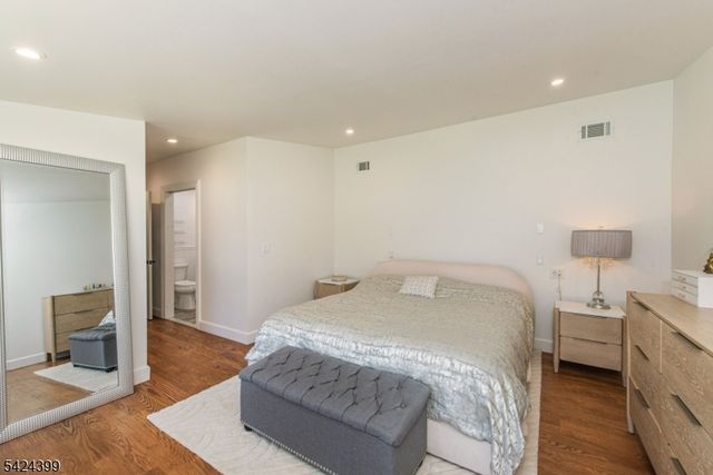 80 Park Rd, Parsippany-troy Hills Twp., NJ 07054