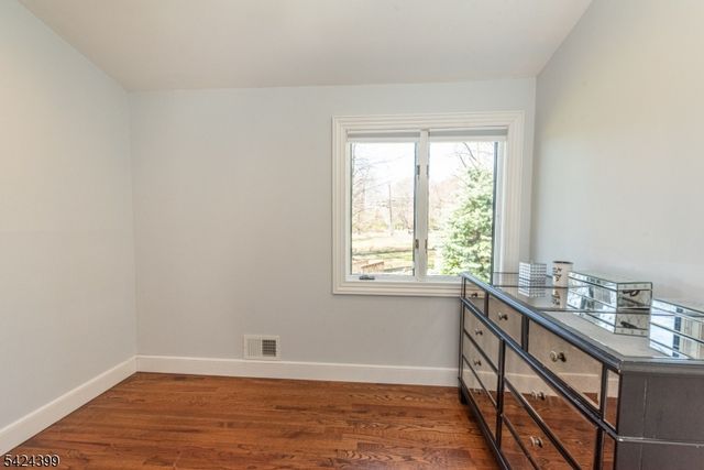 80 Park Rd, Parsippany-troy Hills Twp., NJ 07054