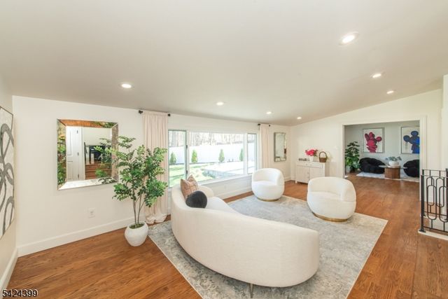 80 Park Rd, Parsippany-troy Hills Twp., NJ 07054