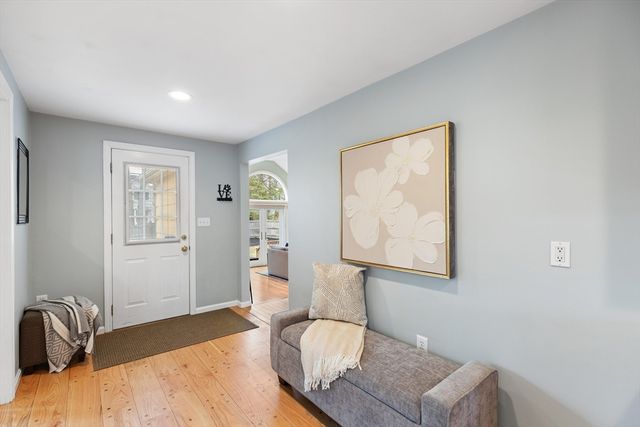 6 Freemont St, Lexington, MA 02421