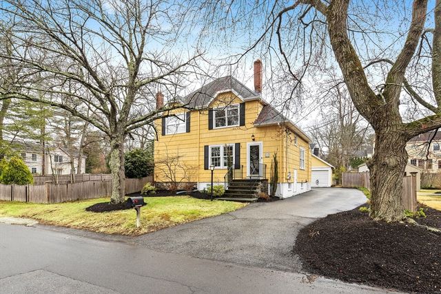 6 Freemont St, Lexington, MA 02421