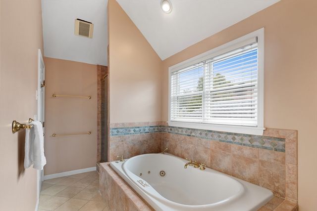 6 Freemont St, Lexington, MA 02421