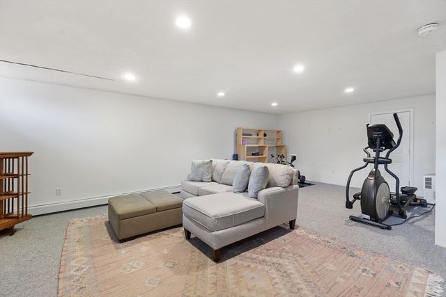 6 Freemont St, Lexington, MA 02421