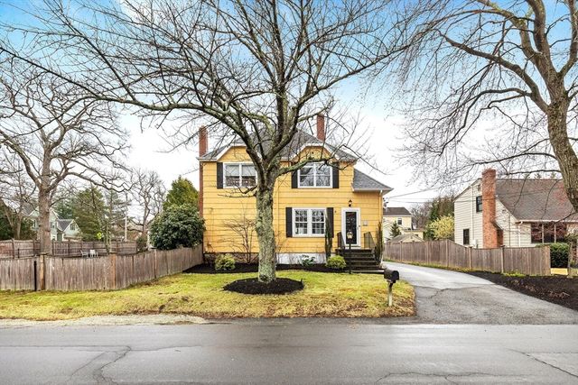 6 Freemont St, Lexington, MA 02421