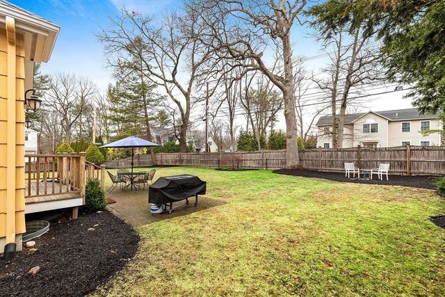 6 Freemont St, Lexington, MA 02421