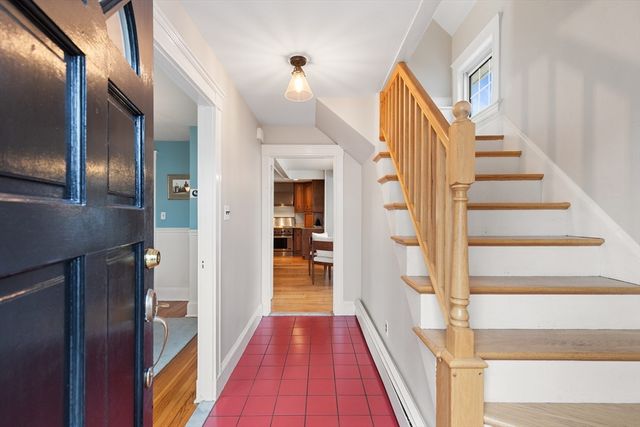 6 Freemont St, Lexington, MA 02421