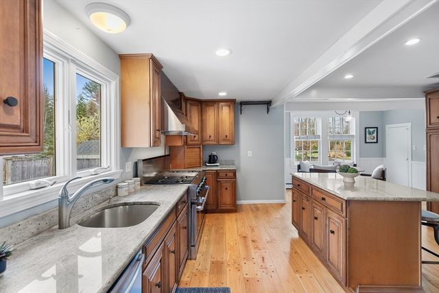 6 Freemont St, Lexington, MA 02421