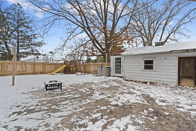 1121 River DRIVE, Watertown, WI 53094